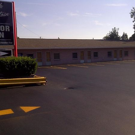 Pink Fountain Motor Inn Depew Luaran gambar